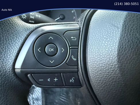 Used 2025 Toyota Corolla LE FWD image 23