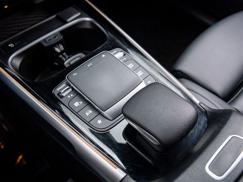 Certified 2023 Mercedes-Benz EQB 250+ w/ Exclusive Package image 22