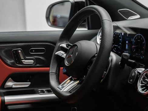 Used 2025 Mercedes-Benz GLA 35 AMG 4MATIC w/ Exclusive Trim Package image 16