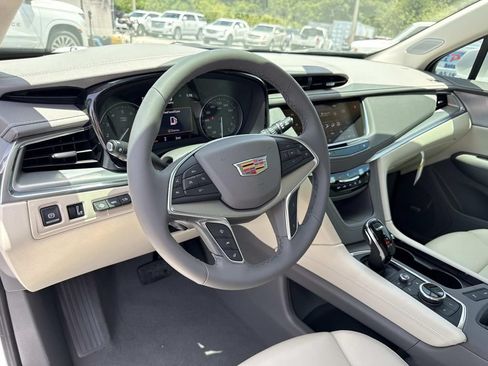 New 2026 Cadillac XT5 Premium Luxury w/ Driver Assist Package AWD/4WD image 33