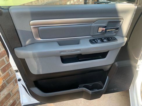 Used 2019 RAM 1500 Classic SLT w/ Luxury Group AWD/4WD image 23