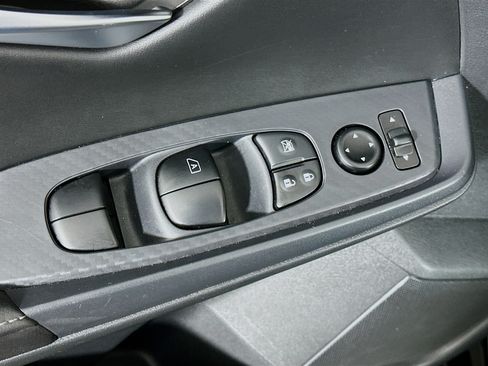 Used 2024 Nissan Sentra SV FWD image 15