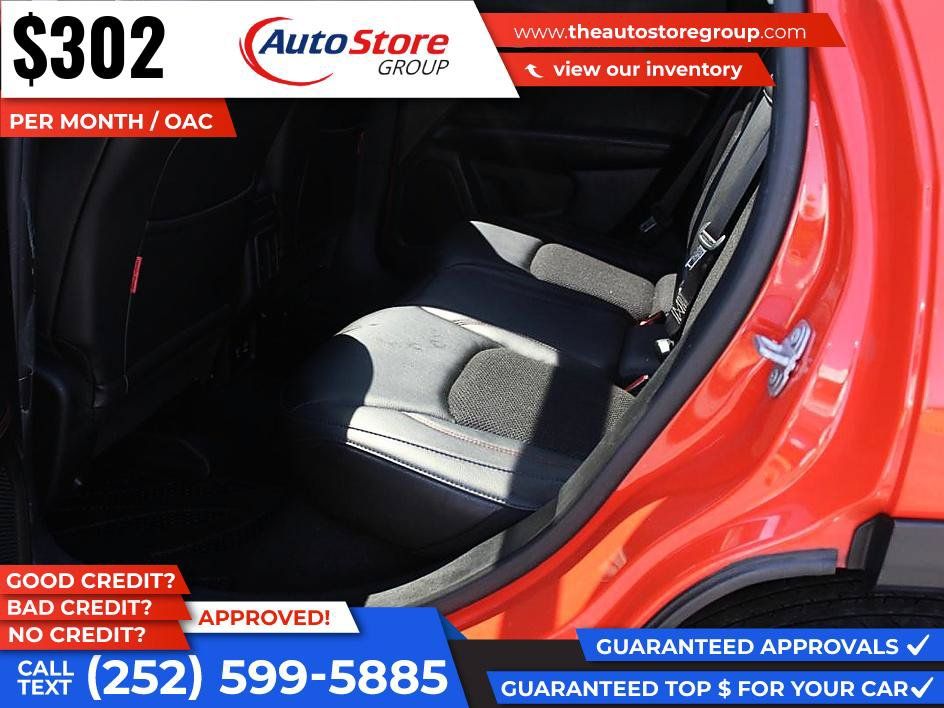 Used 2017 Jeep Compass Trailhawk AWD/4WD image 11