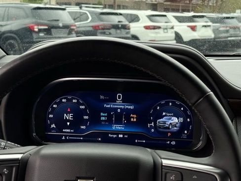 Used 2024 Chevrolet Tahoe Premier image 8