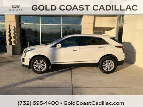 Used 2023 Cadillac XT5 Luxury image 2