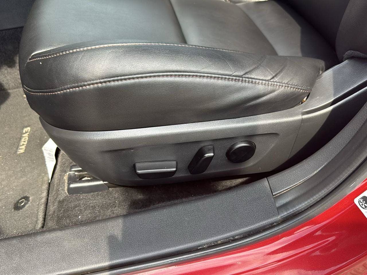 Used 2021 MAZDA MAZDA3 AWD 2.5 Turbo Hatchback image 11