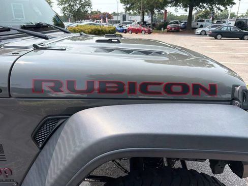 Used 2020 Jeep Wrangler Unlimited Rubicon w/ LED Lighting Group AWD/4WD image 9