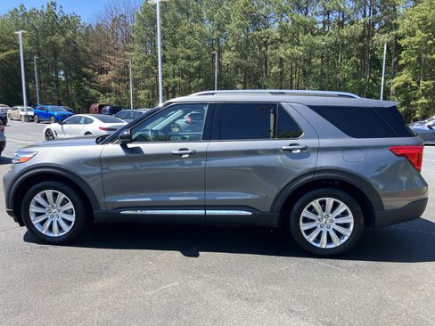 Used 2023 Ford Explorer Limited w/ Limited Technology Package RWD image 7