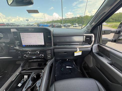New 2026 Ford F350 Lariat AWD/4WD image 23