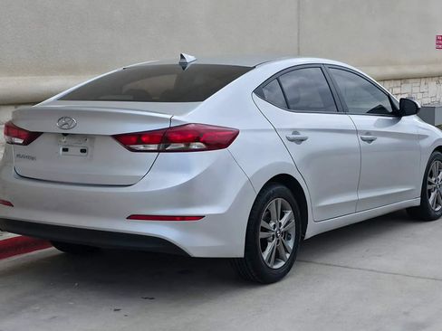 Used 2018 Hyundai Elantra SEL FWD image 3