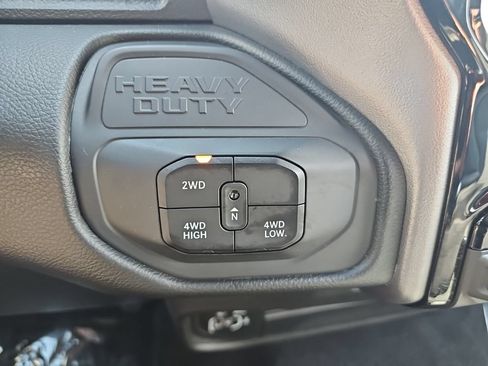 Used 2026 RAM 2500 Big Horn AWD/4WD image 29
