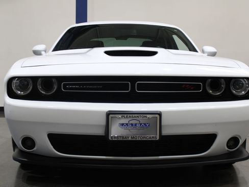 Used 2020 Dodge Challenger R/T RWD image 5