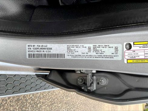 Used 2022 RAM 1500 Laramie image 32