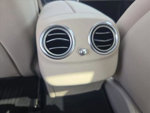 Used 2018 Mercedes-Benz E 300 image 17