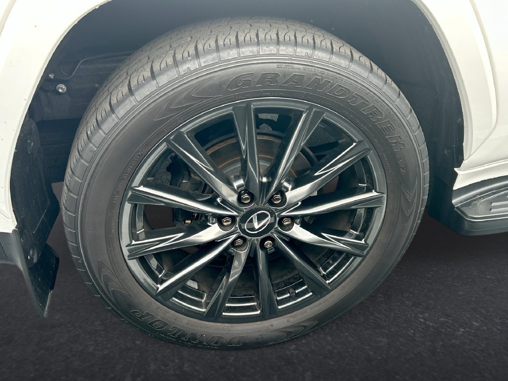 Used 2024 Lexus LX 600 F Sport AWD/4WD image 17