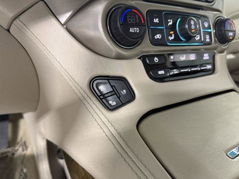 Used 2017 GMC Yukon XL Denali AWD/4WD image 21