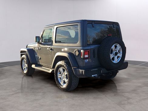 Used 2020 Jeep Wrangler Sport image 29