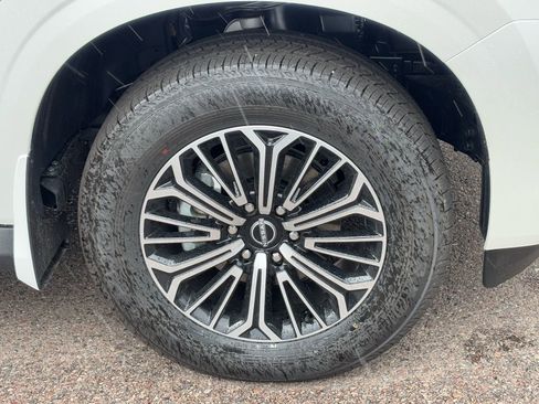 New 2026 Nissan Armada SL image 10