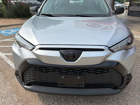 Used 2024 Toyota Corolla Cross S AWD/4WD image 8