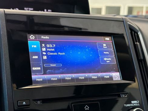 Used 2020 Subaru Crosstrek 2.0i Premium w/ Moonroof Package 2 AWD/4WD image 19