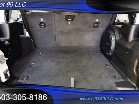 Used 2018 Jeep Wrangler Unlimited Sahara AWD/4WD image 14