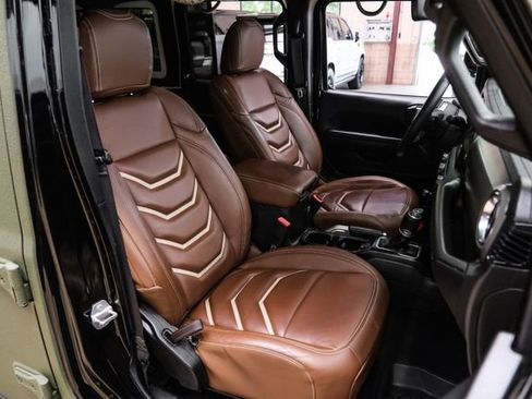 Used 2018 Jeep Wrangler Unlimited Rubicon AWD/4WD image 74