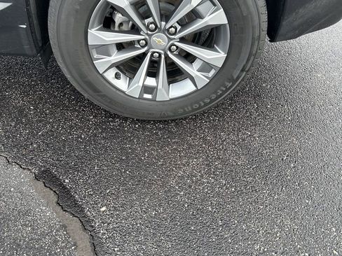 Used 2025 Chevrolet Equinox LT w/ Convenience Package II image 8