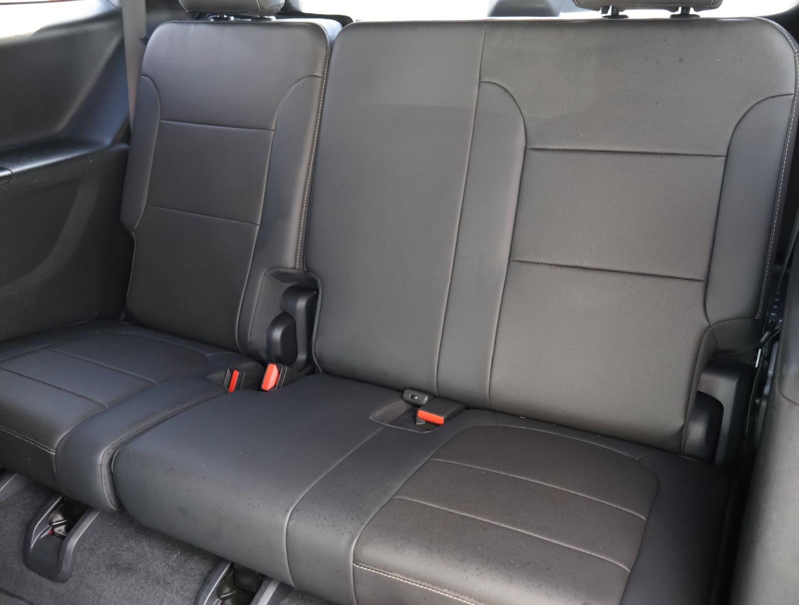 Used 2023 Chevrolet Traverse Premier FWD image 24