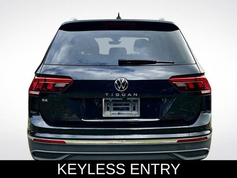 Used 2023 Volkswagen Tiguan SE image 6