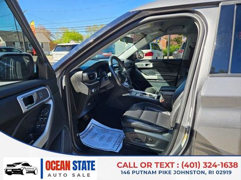 Used 2021 Ford Explorer XLT w/ Equipment Group 202A RWD image 10
