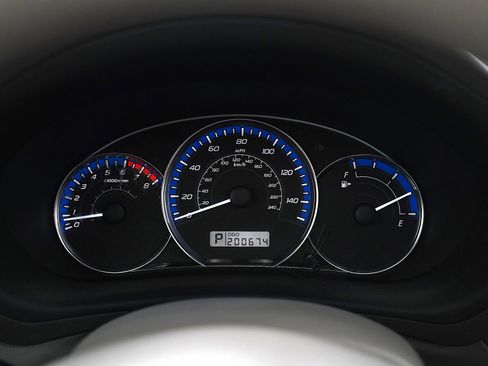 Used 2010 Subaru Forester 2.5X Premium image 23