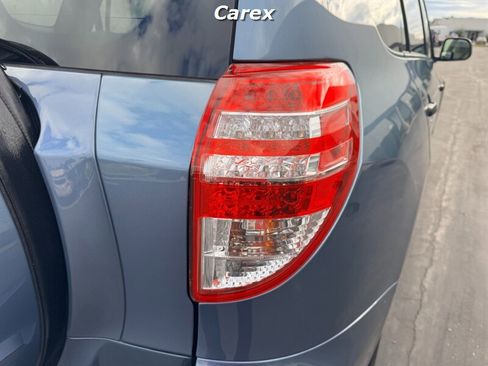 Used 2011 Toyota RAV4 image 13