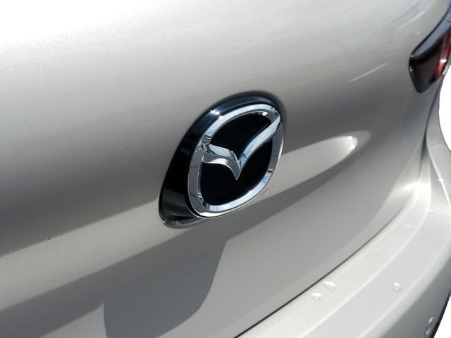 Used 2025 MAZDA MAZDA3 Hatchback w/Premium Plus Pkg AWD/4WD image 29