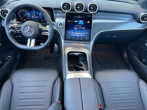 Used 2025 Mercedes-Benz GLC 350e 4MATIC image 15