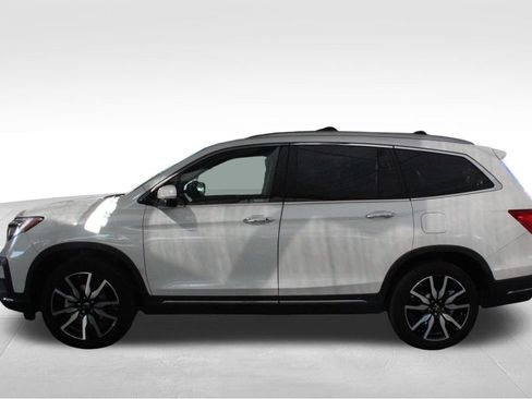 Used 2022 Honda Pilot Touring image 11