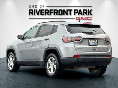 Used 2024 Jeep Compass Latitude image 5