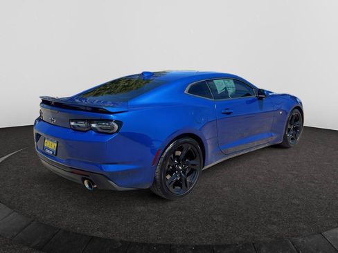 Used 2019 Chevrolet Camaro SS RWD image 4
