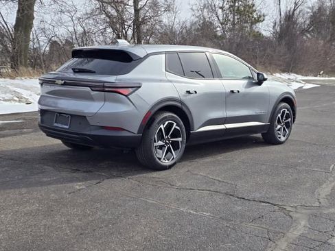 New 2026 Chevrolet Equinox EV LT image 3