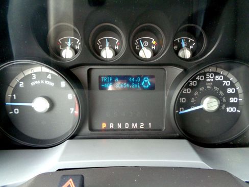 Used 2013 Ford F250 XL image 9