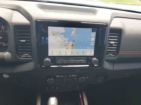 Used 2022 Nissan Frontier Pro-X RWD image 14