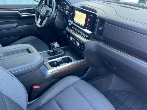 Used 2022 GMC Sierra 1500 Elevation AWD/4WD image 12