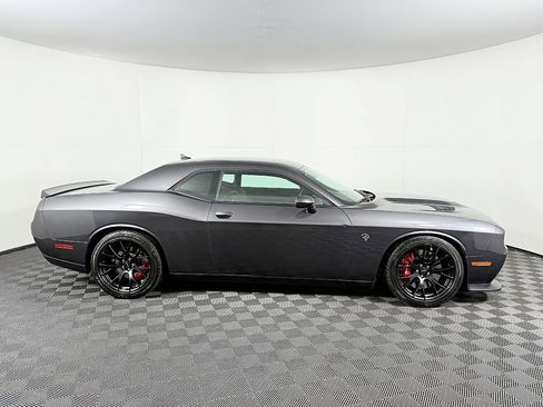 Used 2015 Dodge Challenger SRT Hellcat image 6