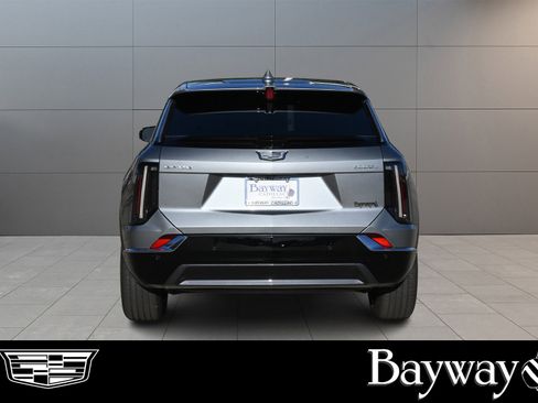 New 2026 Cadillac Optiq Luxury 1 image 6