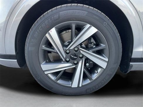 New 2026 Genesis GV70 3.5T Sport Advanced image 32