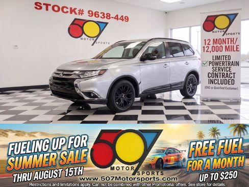 Used 2018 Mitsubishi Outlander LE AWD/4WD image 1