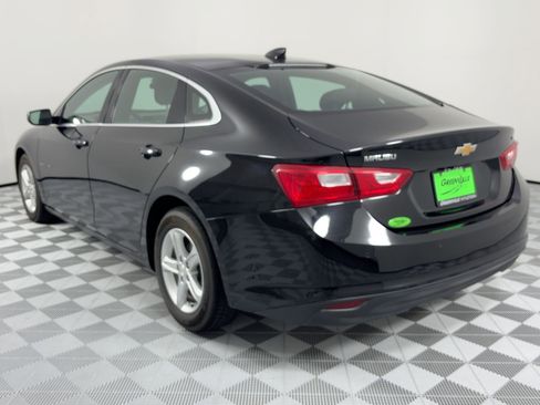 Used 2024 Chevrolet Malibu LT image 3