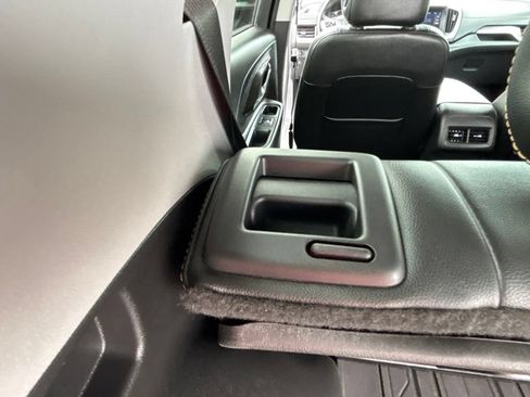 Used 2020 GMC Terrain SLT w/ Preferred Package AWD/4WD image 39