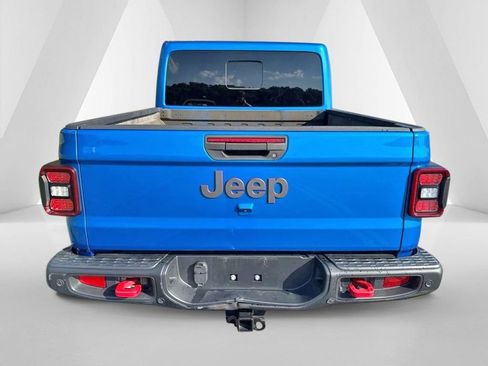 Used 2021 Jeep Gladiator Rubicon AWD/4WD image 6