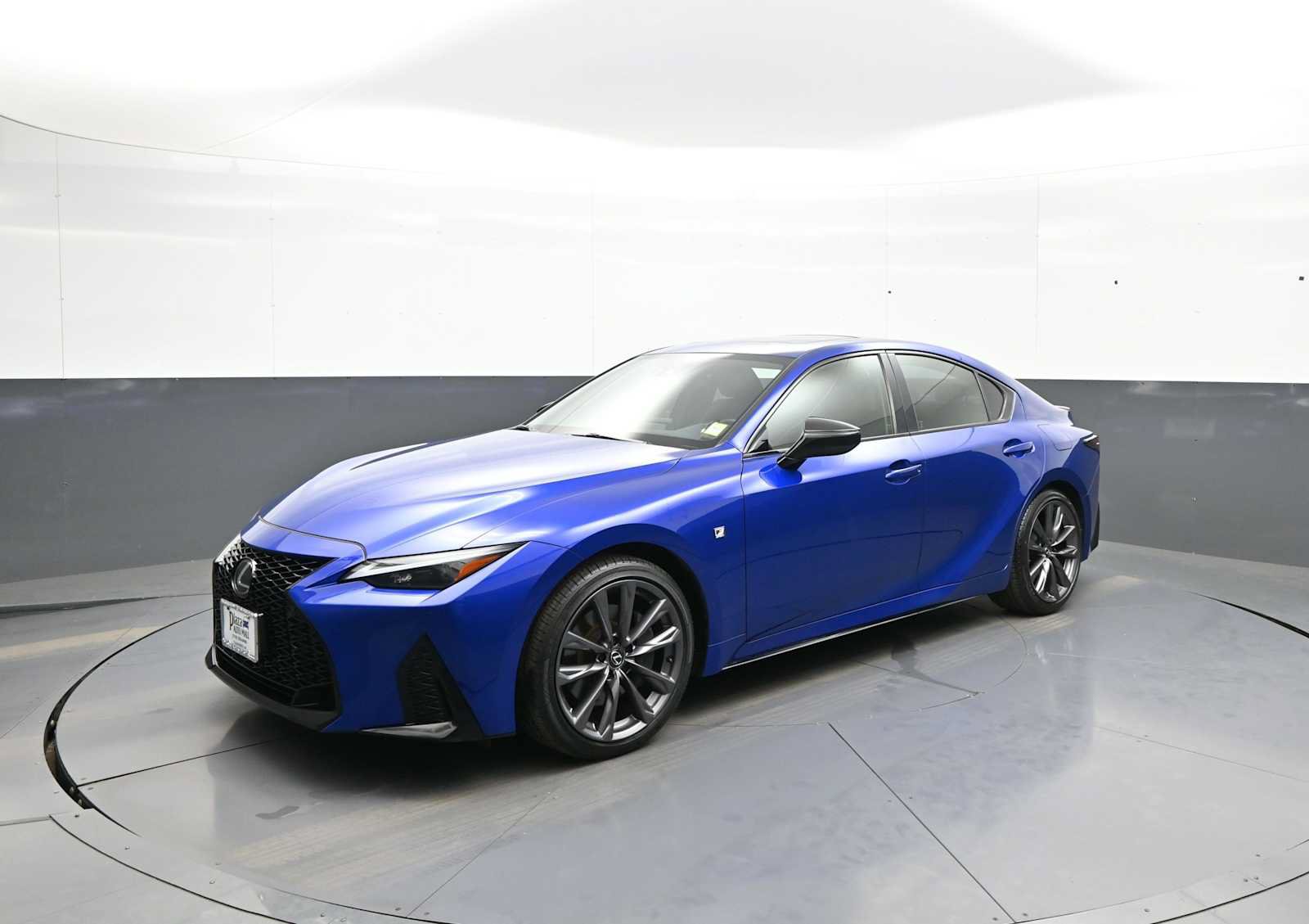 Used 2025 Lexus IS 350 F Sport w/ Navigation Package AWD/4WD image 10