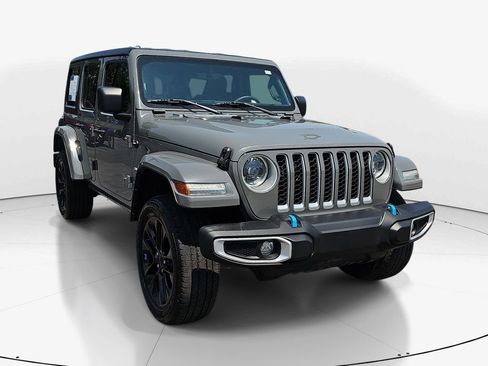 Used 2023 Jeep Wrangler Unlimited Sahara AWD/4WD image 2